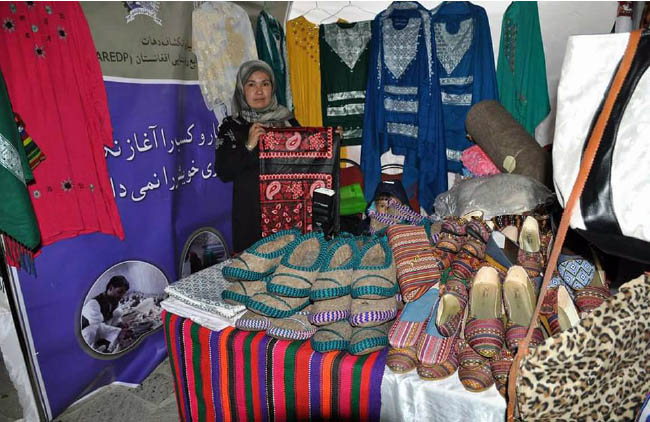 نمایشگاه صنایع دستی زنان تجارت پیشه در کابل آغاز شد
